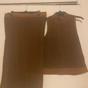 DKNY Two Piece Set - Mock Neck Sleeveless Top with Skirt